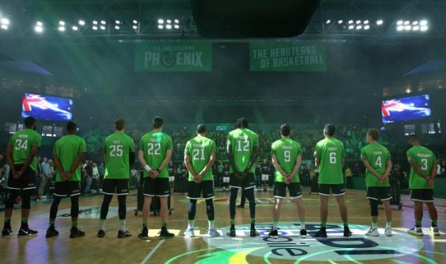 电竞赛事-于各自命运的转角相遇 周琦和凤凰能否撞出璀璨？